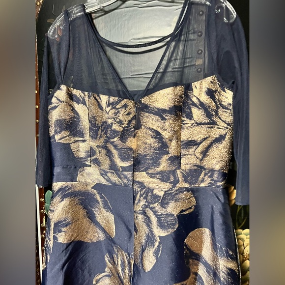 Kay Unger New York Floral Jacquard Jumpsuit, sz 14 - Picture 13 of 17